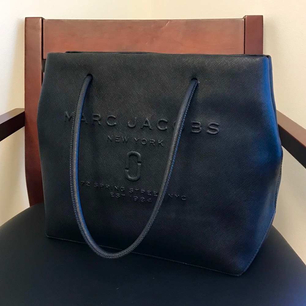 Marc Jacobs Logo Shopper East-West Tote